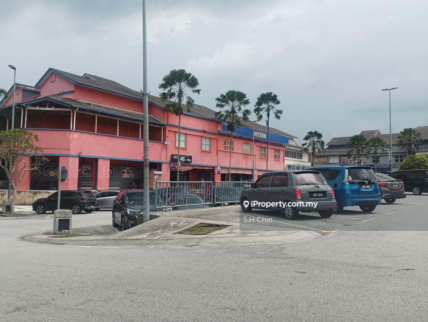 Rumah Berangkai 2 Tingkat untuk Dijual di Seksyen U8, Shah Alam oleh S.H Chin - iProperty.com.my