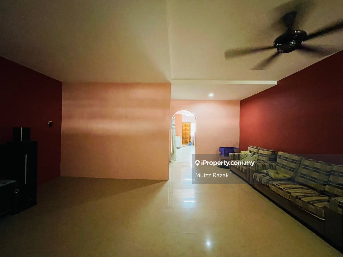 1.5-storey Terraced House for Sale in Taman Jaya, Teluk Intan by Muizz Razak - iProperty.com.my