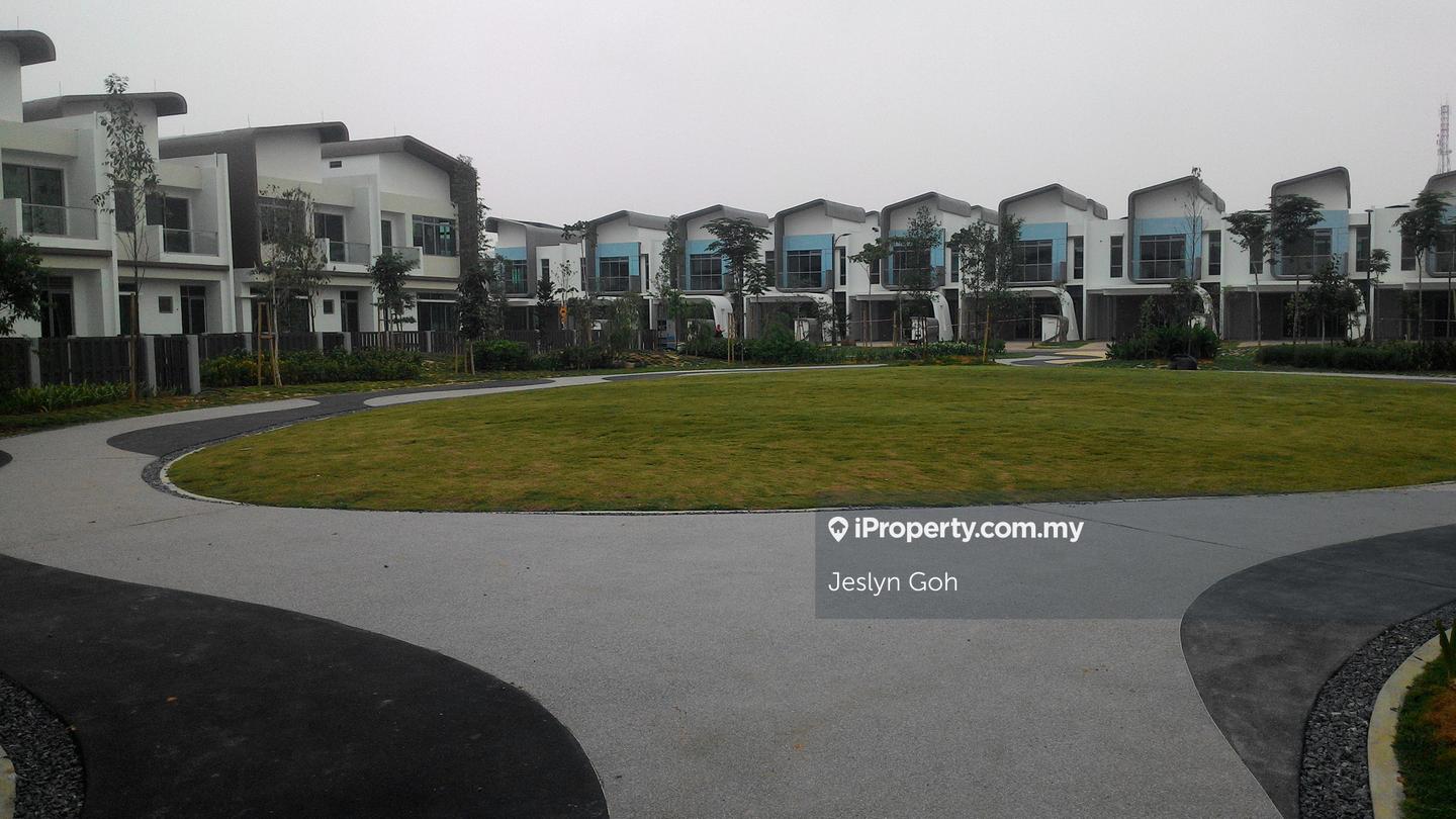 Rumah Berangkai 2 Tingkat untuk Disewa di Setia Eco Glades, Cyberjaya oleh Jeslyn Goh - iProperty.com.my