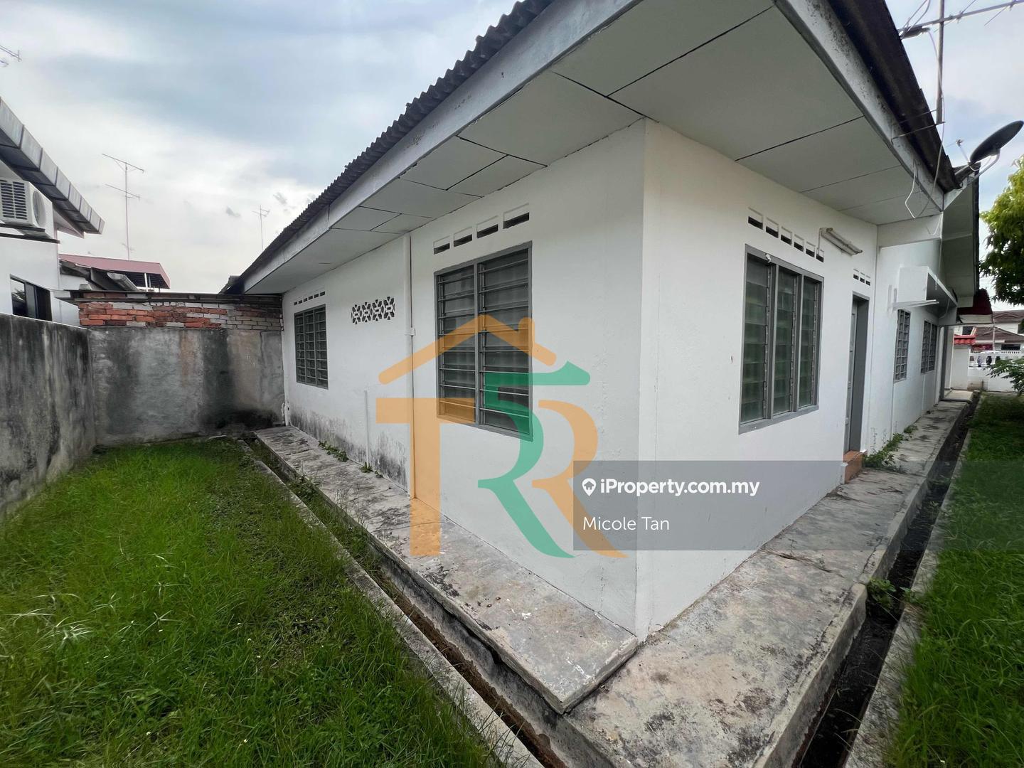 Rumah Berkembar untuk Dijual di Bakariah / Jln Salleh, Muar oleh Micole Tan - iProperty.com.my