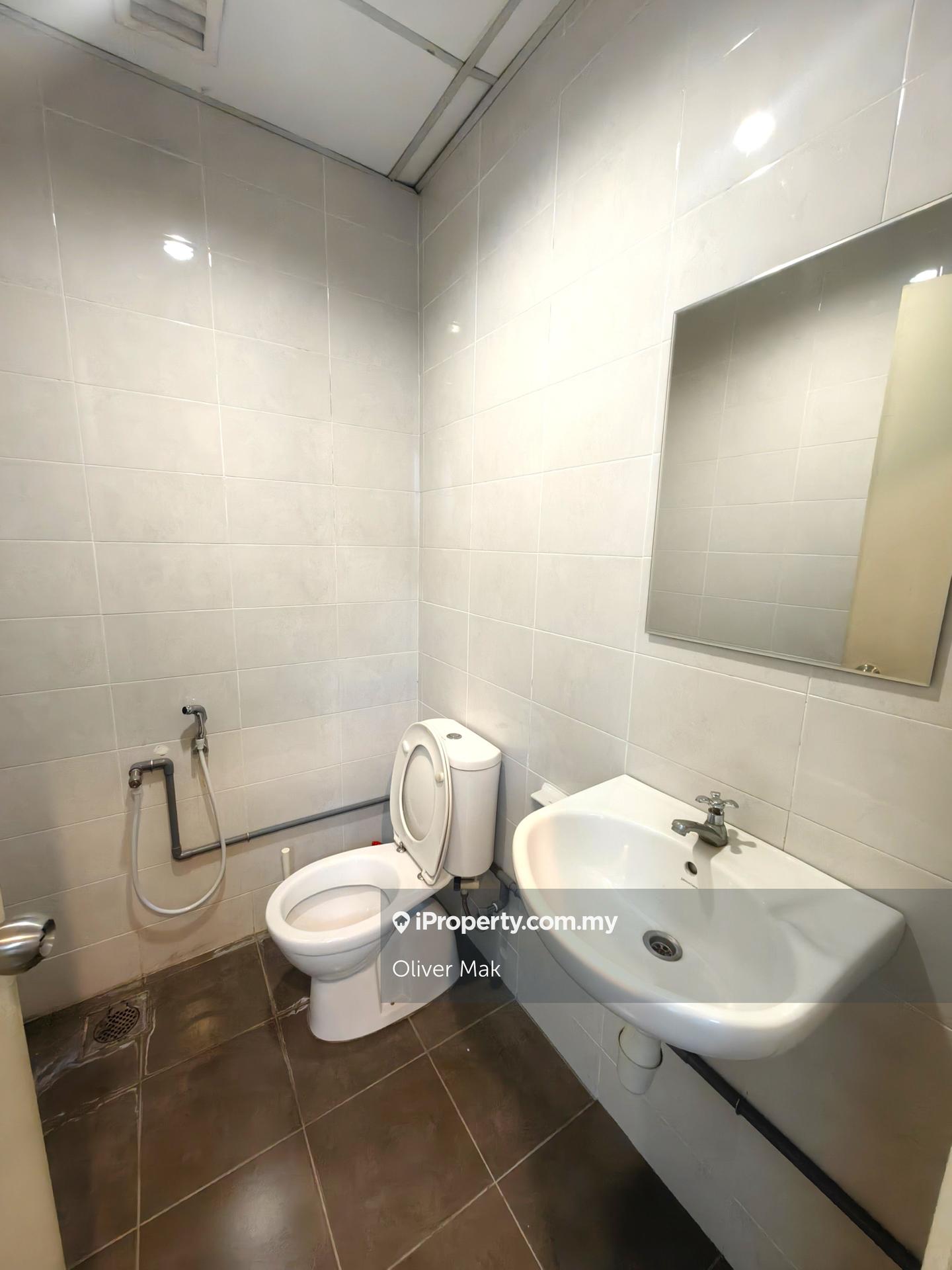 Kedai-Pejabat untuk Dijual di Puchong, Selangor oleh Oliver Mak - iProperty.com.my