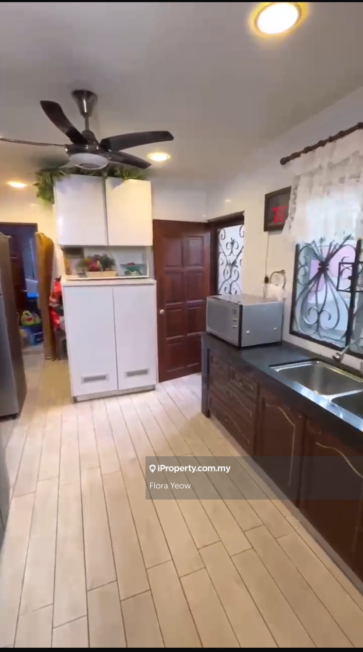 Semi-Detached House for Sale in SS4, Petaling Jaya by Flora Yeow - iProperty.com.my