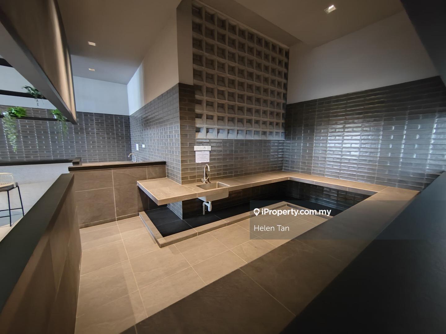 Service Residence for Sale in AraTre' Residences by Helen Tan - iProperty.com.my