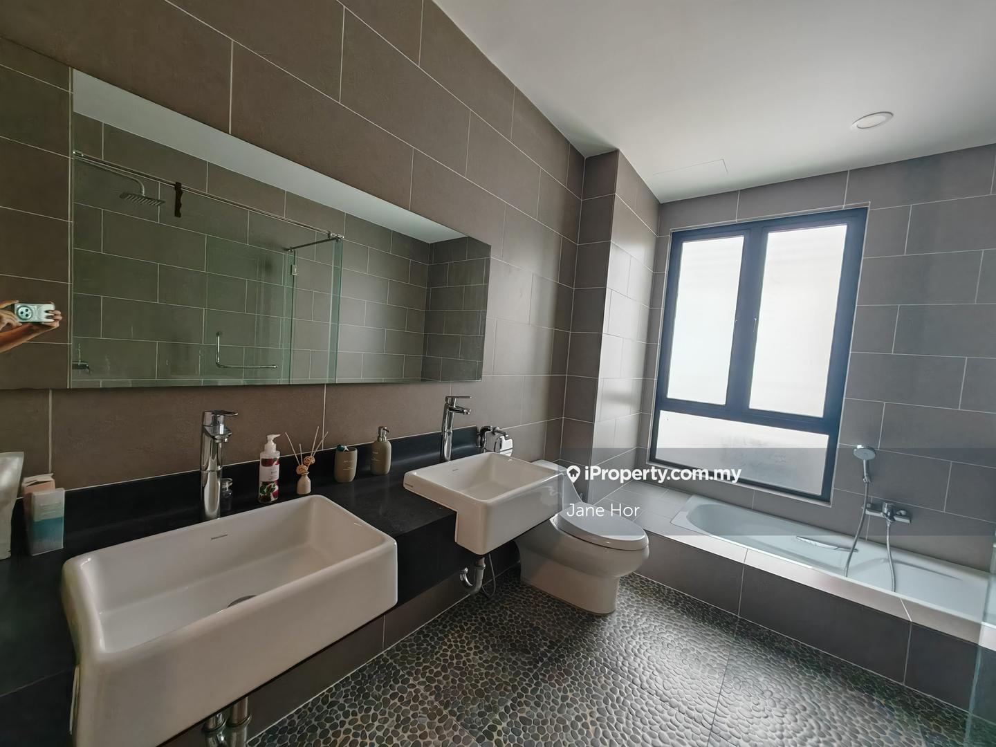 Rumah Berangkai 3 Tingkat untuk Dijual di Puchong, Selangor oleh Jane Hor - iProperty.com.my