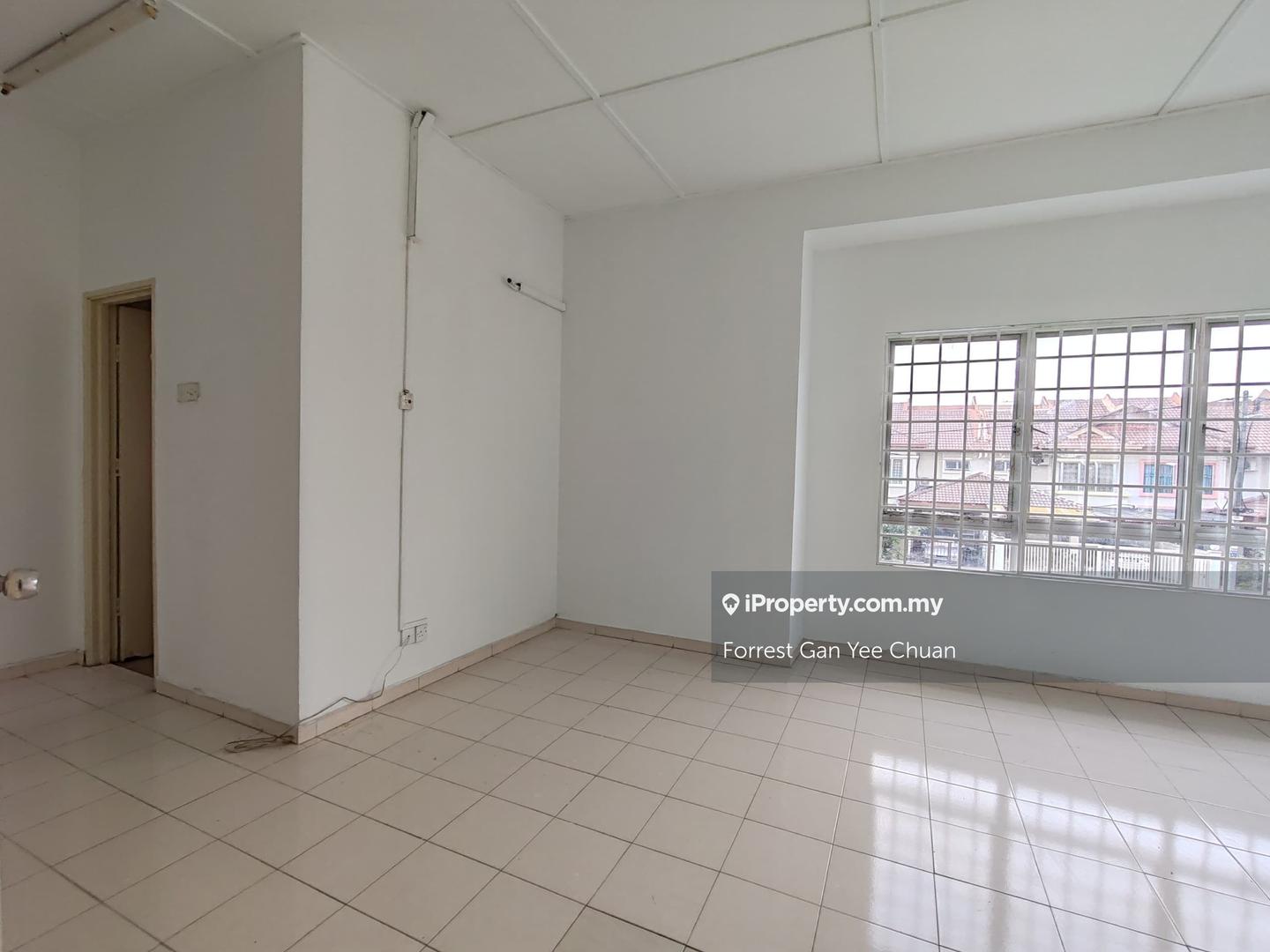 Rumah Berangkai 2 Tingkat untuk Dijual di Bandar Bukit Tinggi, Klang oleh Forrest Gan Yee Chuan - iProperty.com.my