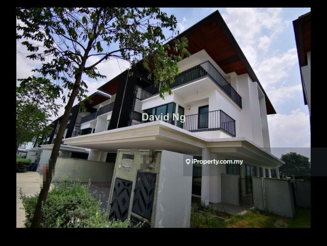 Rumah Berangkai 3 Tingkat untuk Dijual di Duta Villa E'lot Setia Alam, Setia Alam oleh David Ng - iProperty.com.my