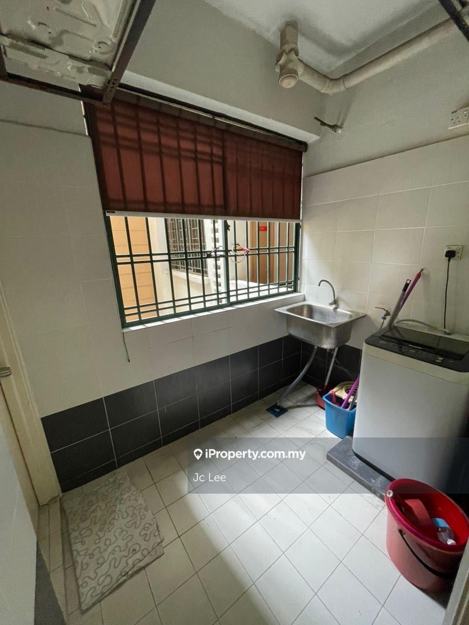 Condominium for Sale in Bungaraya Condominium by Jc Lee - iProperty.com.my