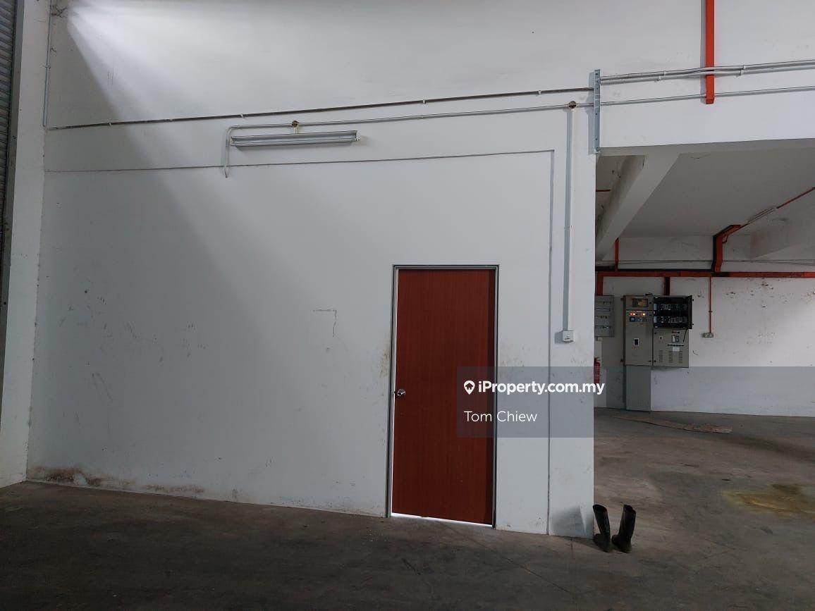 Semi-D Kilang untuk Disewa di Taman Desa Cemerlang, Ulu Tiram oleh Tom Chiew - iProperty.com.my