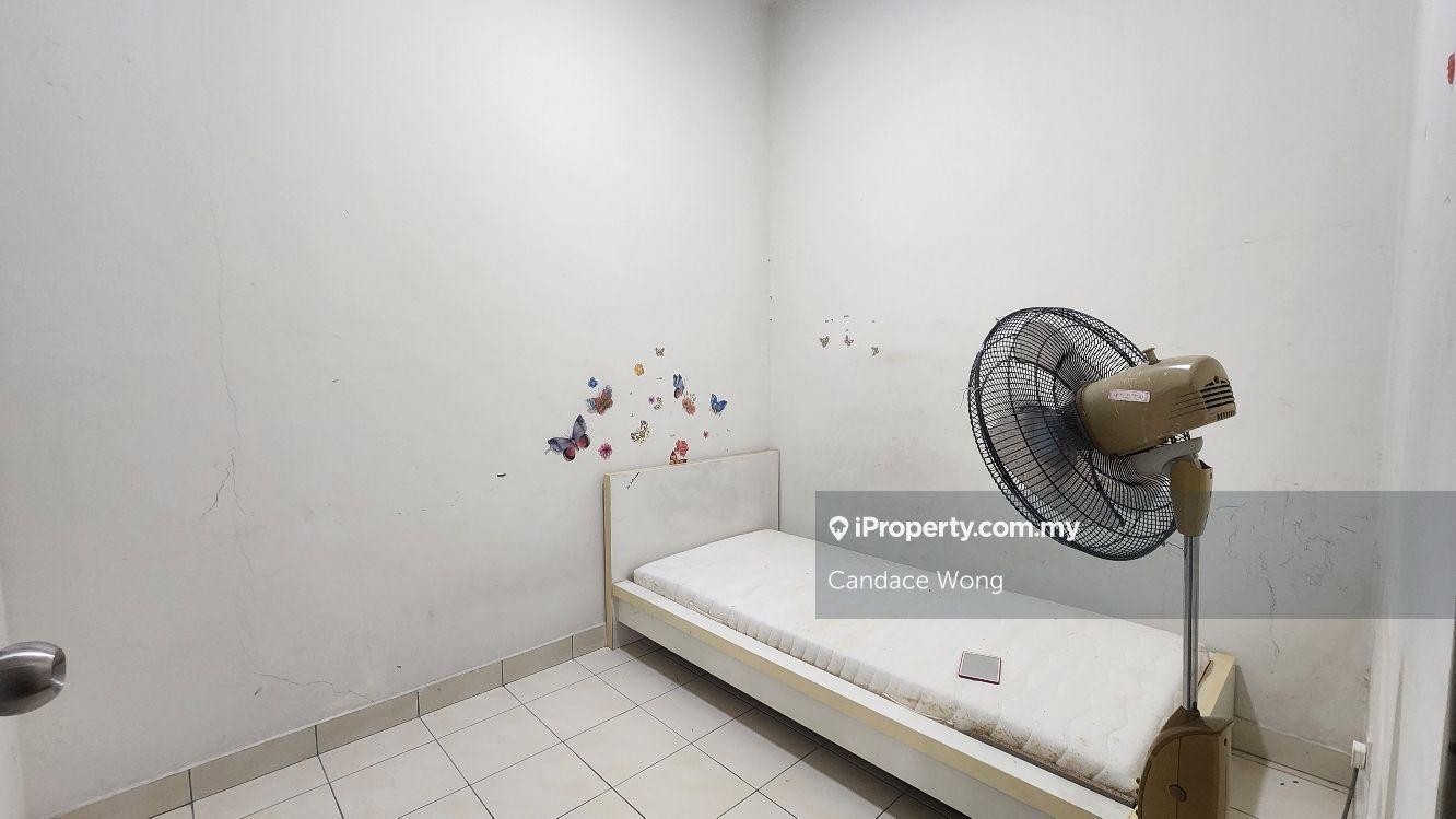 Semi-Detached House for Sale in Saujana Villa Kajang, Saujana Impian, Kajang by Candace Wong - iProperty.com.my