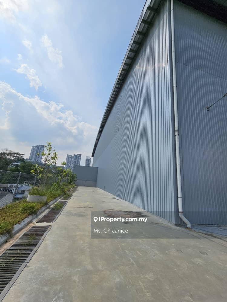Semi-D Kilang untuk Dijual di Balakong, Serdang, Cheras, Kajang, Bangi, Taming, Balakong oleh Ms. CY Janice - iProperty.com.my