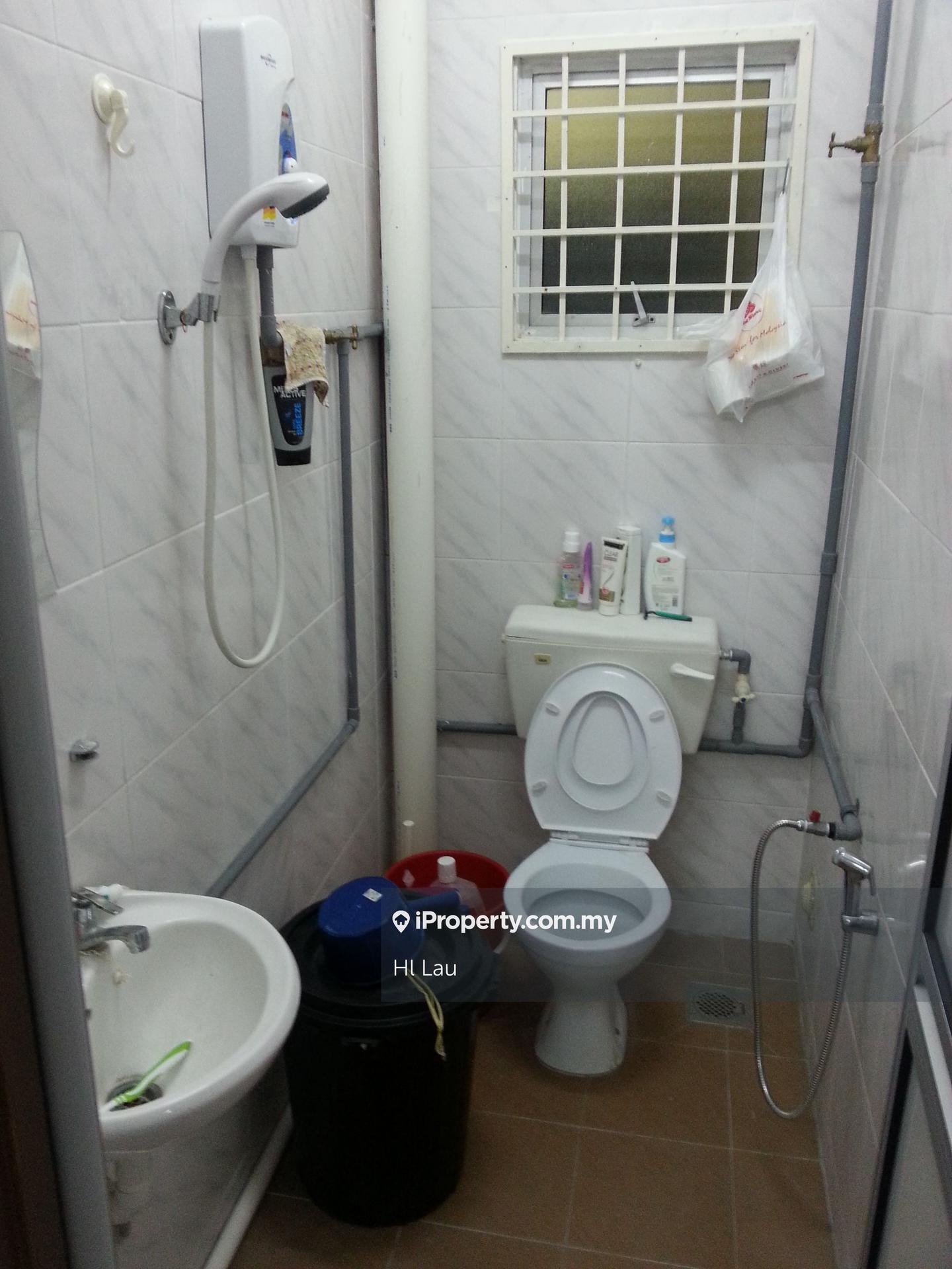 Rumah Berkembar untuk Dijual di 2 Sty Cluster Semi D Taman Putra Perdana 5 Puchong, Puchong oleh Hl Lau - iProperty.com.my