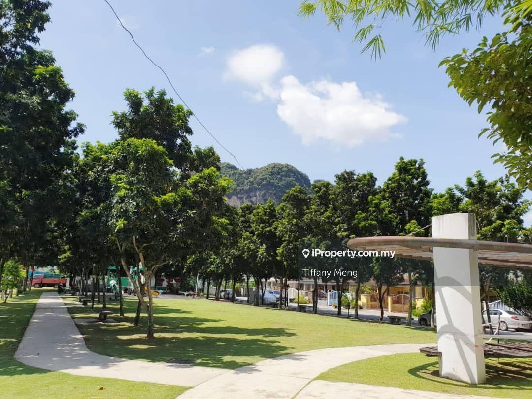 Rumah Berangkai 2 Tingkat untuk Dijual di Taman Pinggiran, Selayang oleh Tiffany Meng - iProperty.com.my