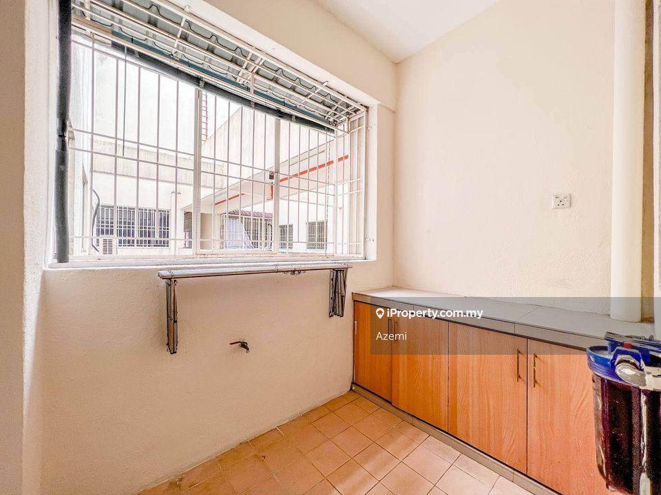 Pangsapuri untuk Dijual di Prima Tiara 1 oleh Azemi - iProperty.com.my