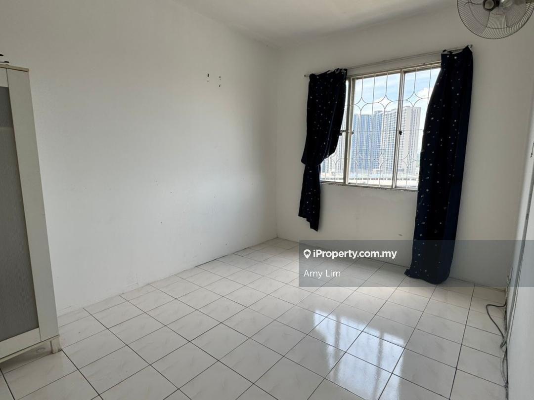 Apartment for Sale in Vista Pinggiran Apartment by Amy Lim - iProperty.com.my