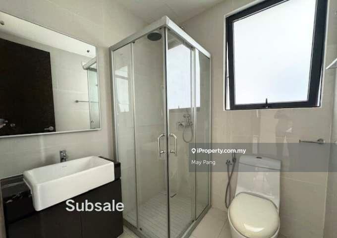 Kondominium untuk Dijual di Bay Point @ Country Garden Danga Bay oleh May Pang - iProperty.com.my