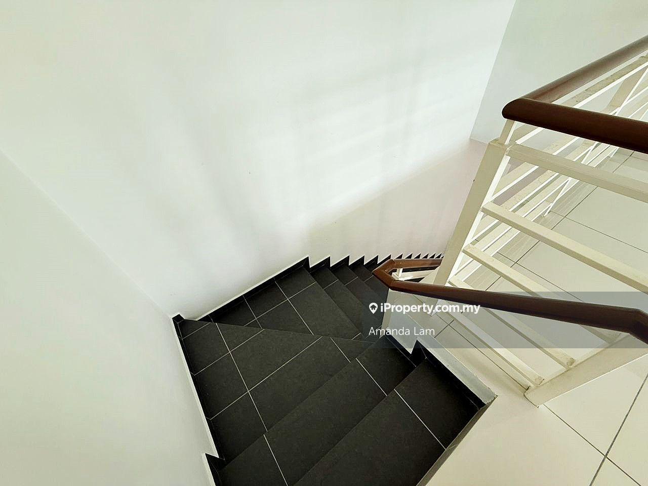Rumah Berangkai 2 Tingkat untuk Dijual di Taman Naluri Indah, Seberang Jaya oleh Amanda Lam - iProperty.com.my