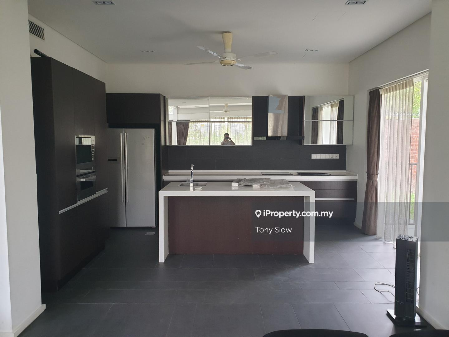 Bungalow House for Sale in Seri Pilmoor, Ara Damansara by Tony Siow - iProperty.com.my