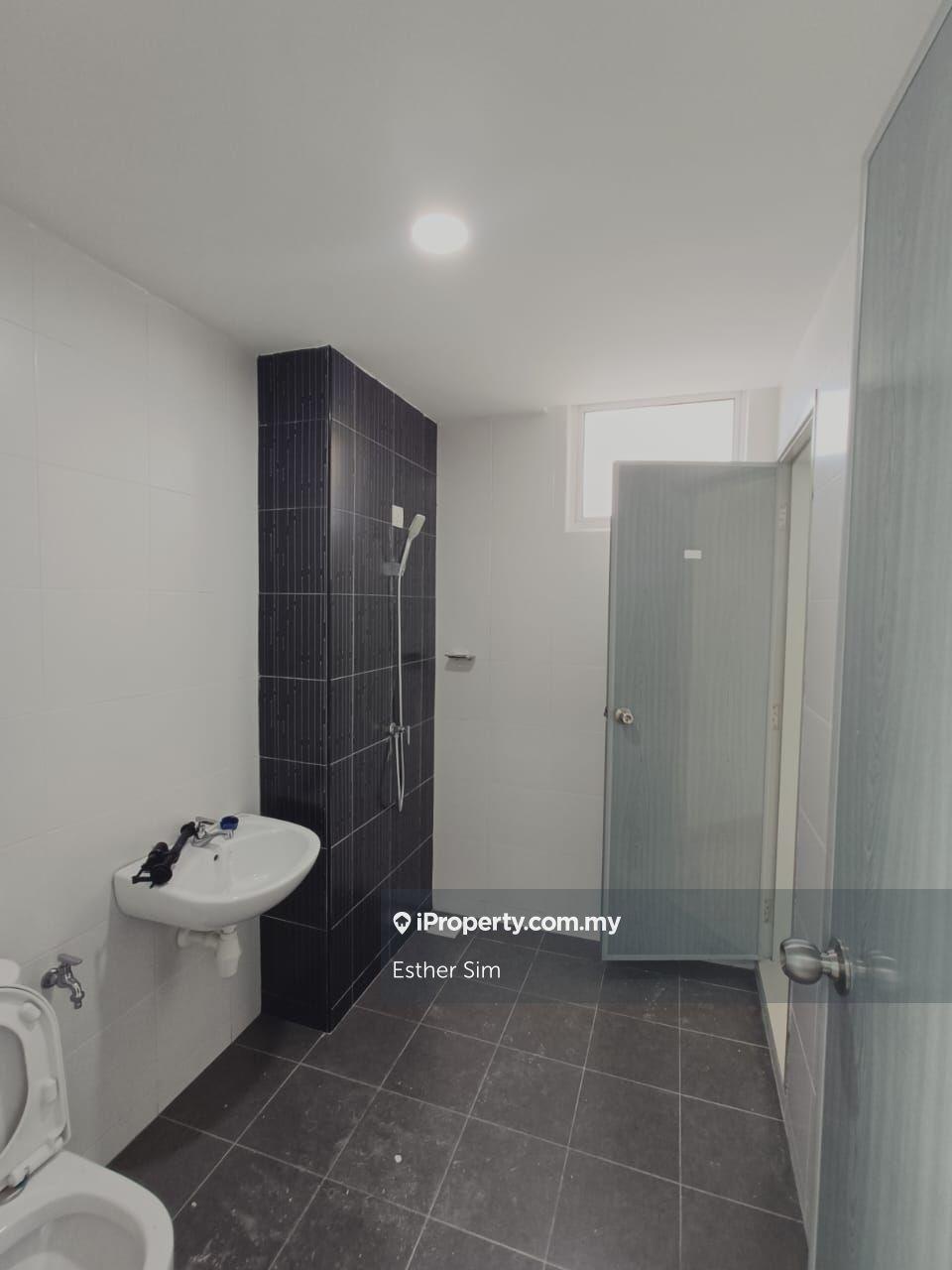 Rumah Berangkai 2 Tingkat untuk Dijual di Taman Casa Maya, Sungai Dua oleh Esther Sim - iProperty.com.my