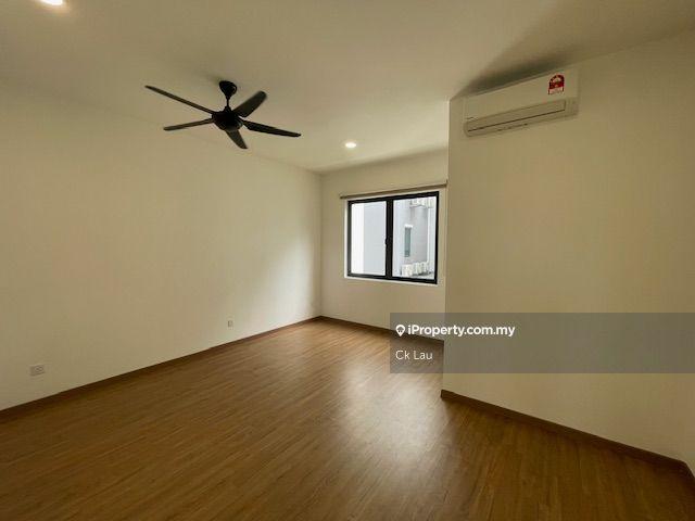 Rumah Berangkai 2 Tingkat untuk Dijual di 8s5w7, Shah Alam oleh Ck Lau - iProperty.com.my