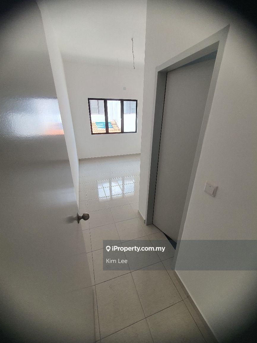 Rumah Berangkai 2 Tingkat untuk Dijual di Setia Utama, Setia Alam oleh Kim Lee - iProperty.com.my