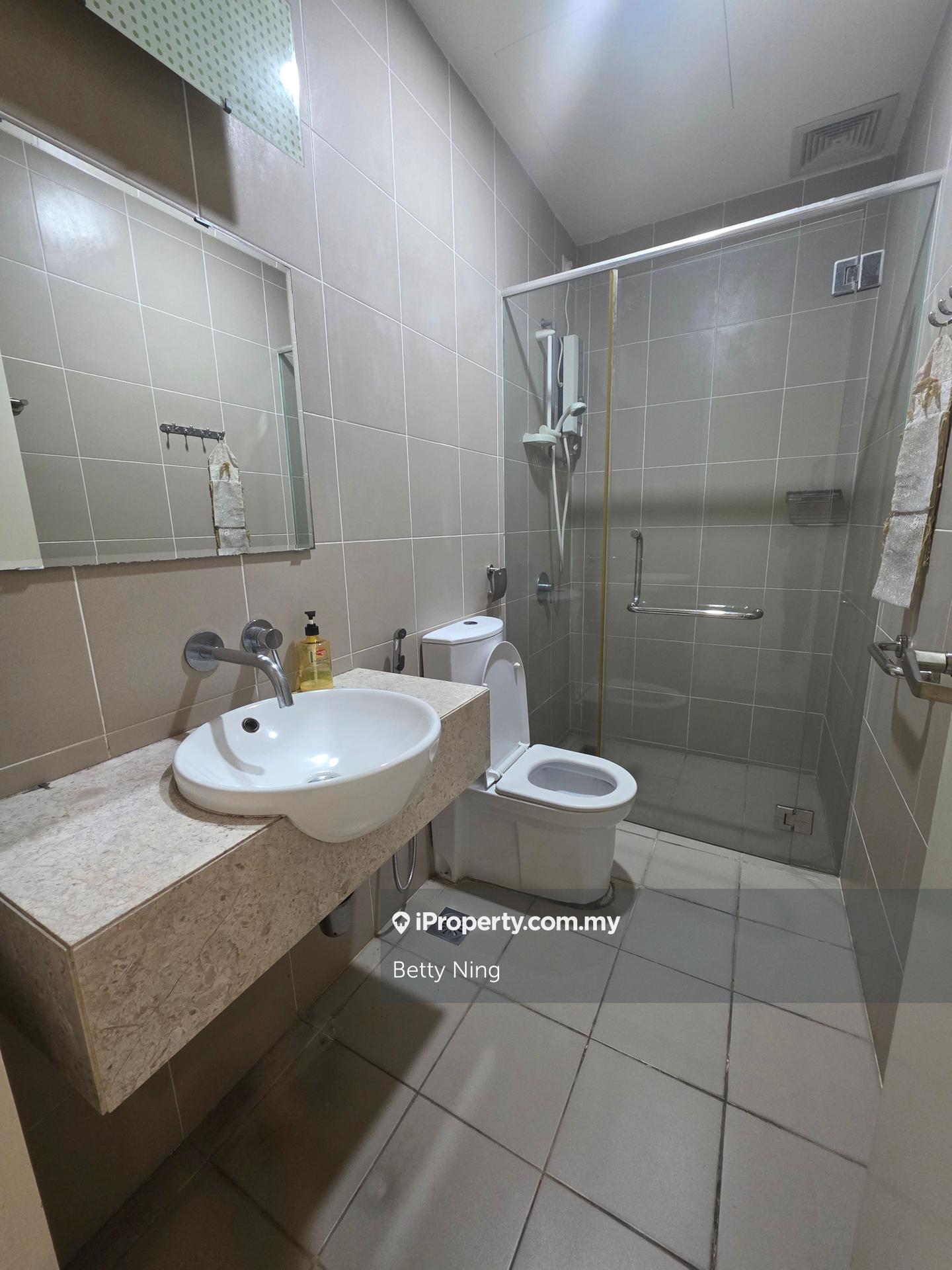 Service Residence for Sale in Sinaran TTDI by Betty Ning - iProperty.com.my