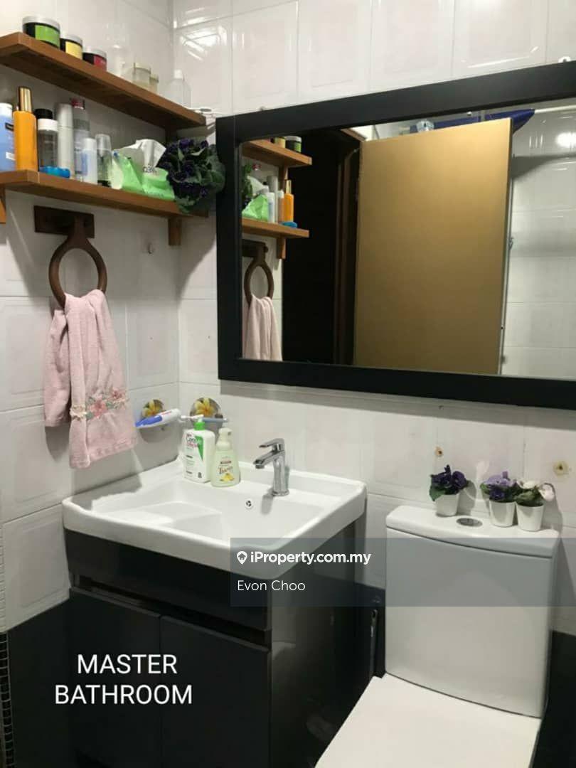 Rumah Berangkai 2 Tingkat untuk Dijual di Taman Serdang Raya, Seri Kembangan oleh Evon Choo - iProperty.com.my