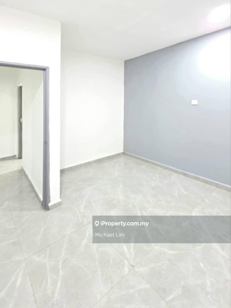 Rumah Berangkai 1 Tingkat untuk Dijual di Taman Telok, Telok Panglima Garang oleh Michael Lim - iProperty.com.my