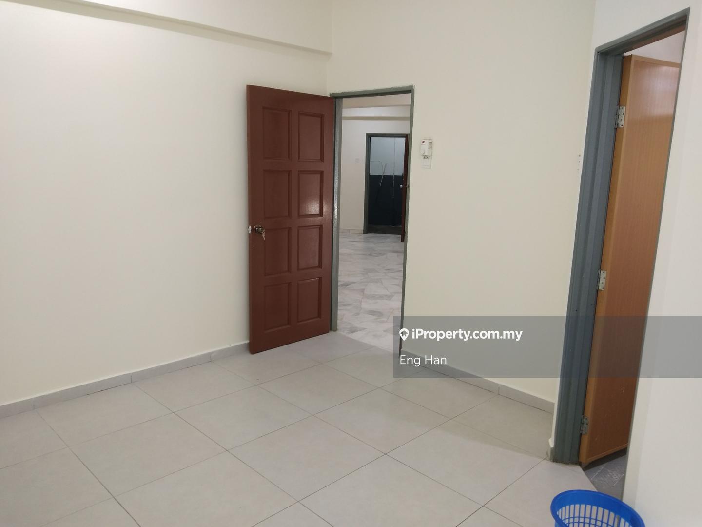 Rumah Pangsa untuk Dijual di Kuchai Entrepreneurs Park oleh Eng Han - iProperty.com.my