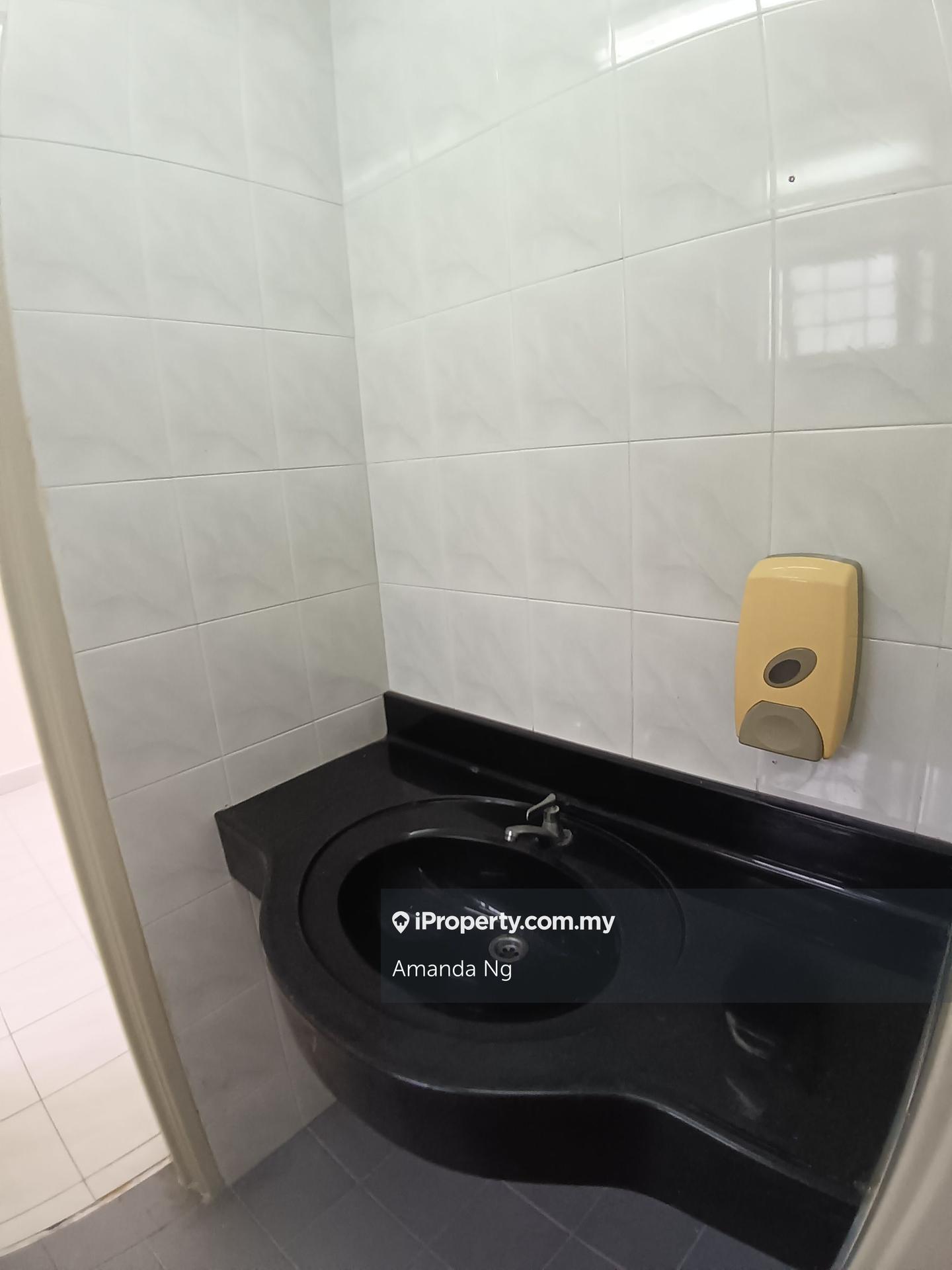 Rumah Berkembar untuk Disewa di Bandar Utama 11, Bandar Utama oleh Amanda Ng - iProperty.com.my