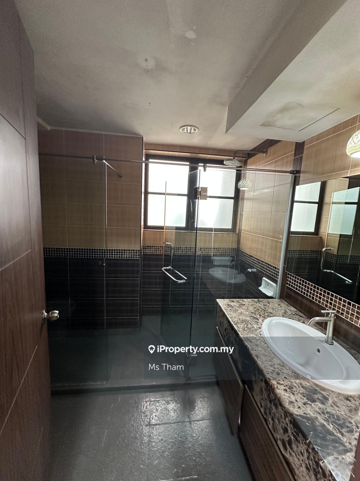 Condominium for Sale in The Straits View Condominium by Ms Tham - iProperty.com.my