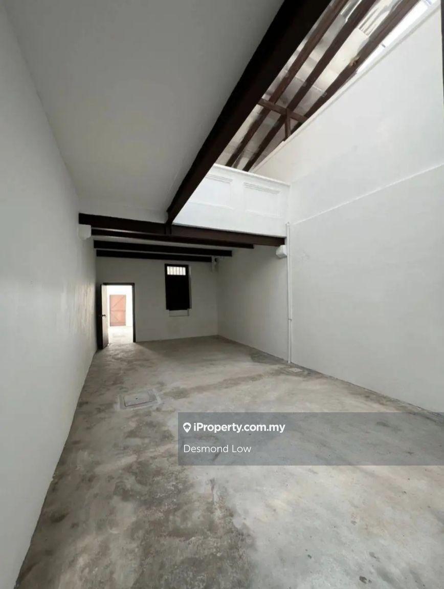 Kedai untuk Disewa di Lebuh Melayu, Pantai, Carnavon, George Town oleh Desmond Low - iProperty.com.my