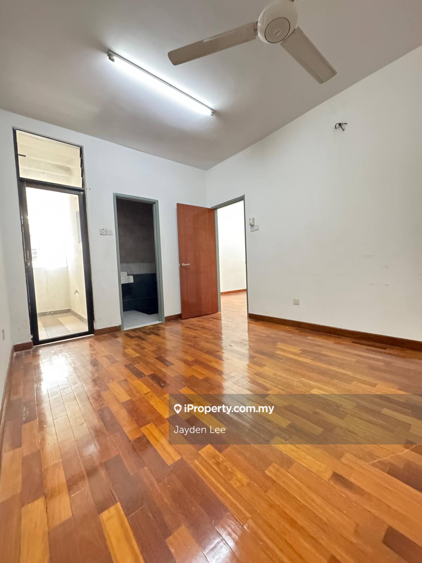 Rumah Berangkai 2.5 Tingkat untuk Dijual di Bandar Puteri Puchong, Puchong oleh Jayden Lee - iProperty.com.my