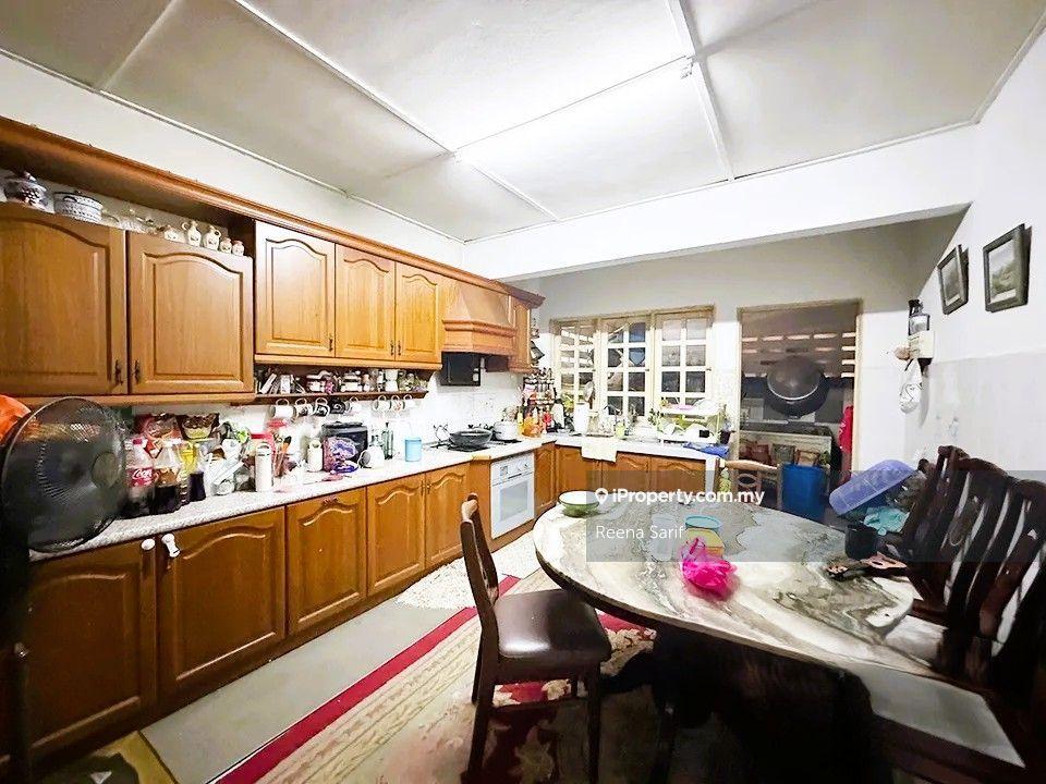 Banglo untuk Dijual di SS1, Petaling Jaya oleh Reena Sarif - iProperty.com.my