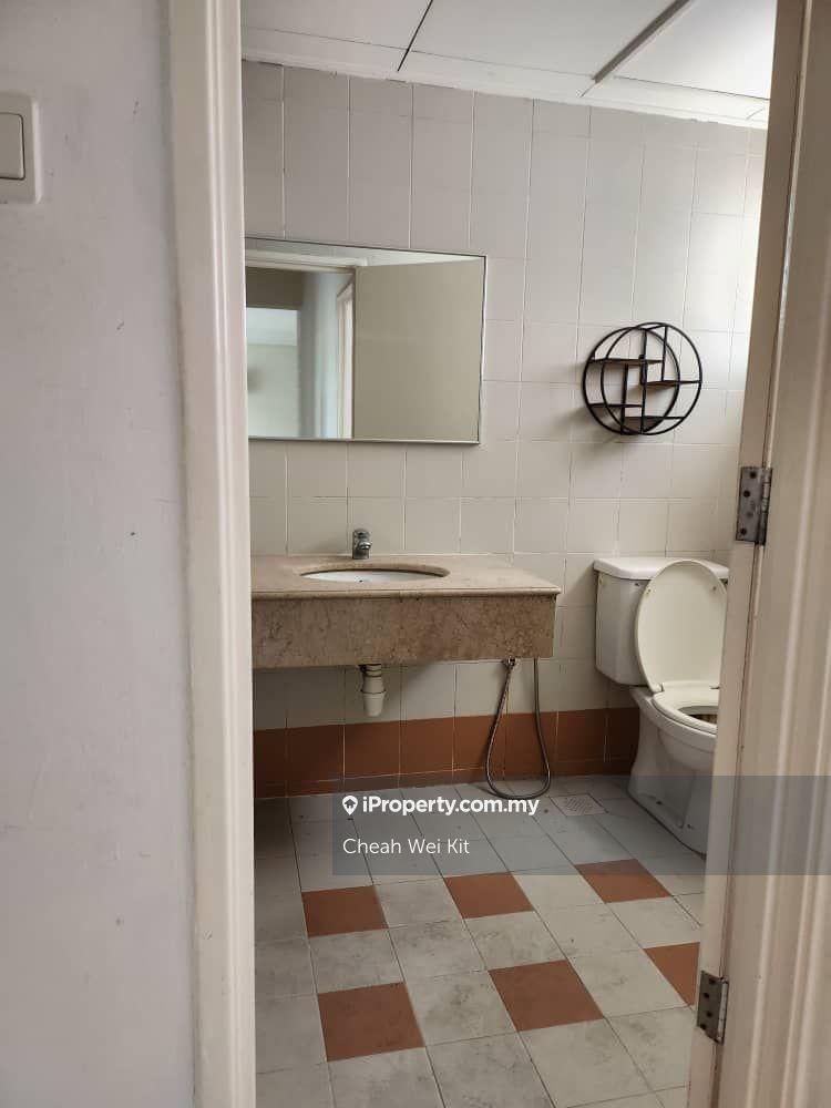 Condominium for Rent in Bungaraya Condominium by Cheah Wei Kit - iProperty.com.my