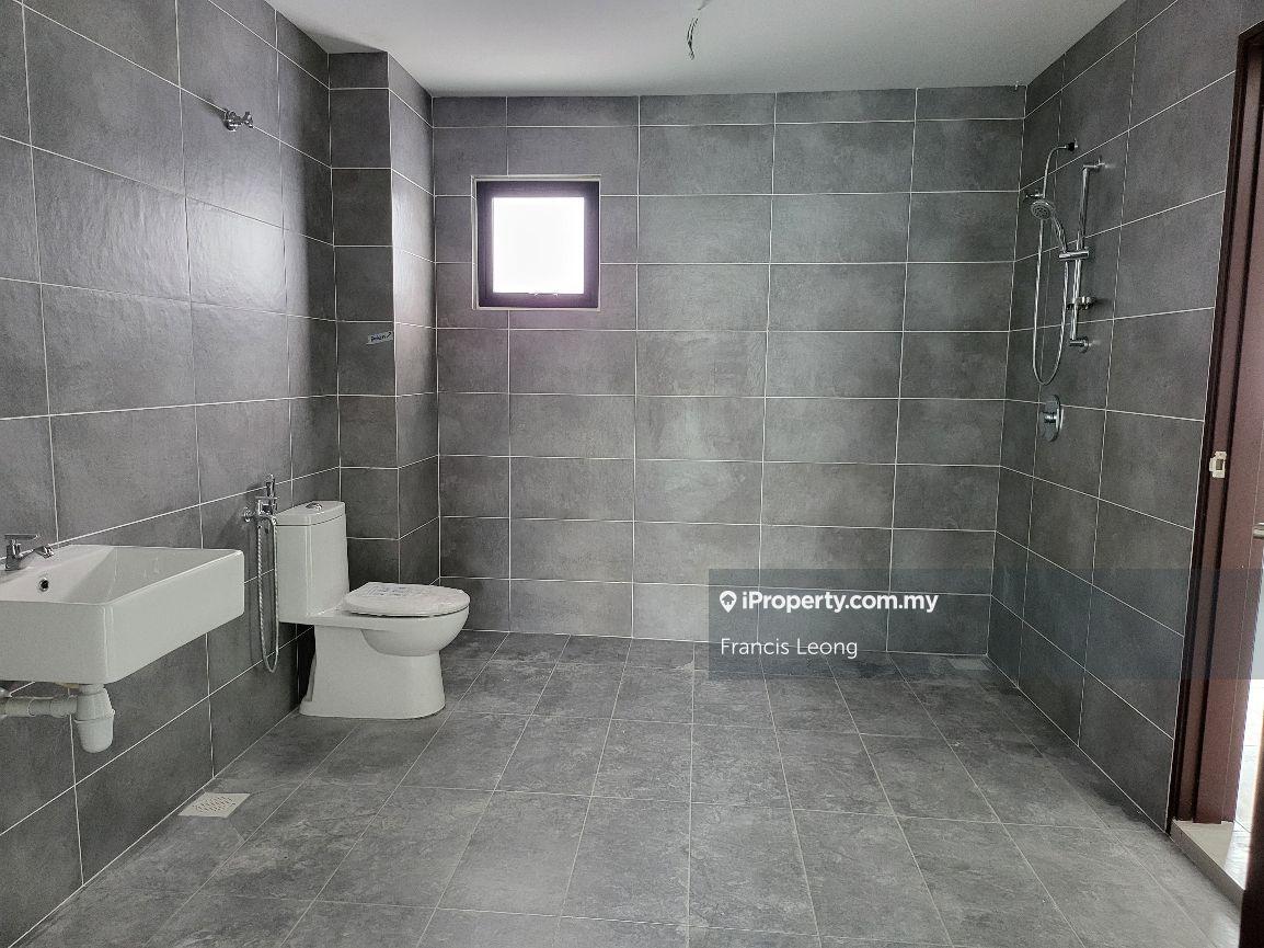 Rumah Berangkai 3 Tingkat untuk Dijual di Batu 9, Cheras oleh Francis Leong - iProperty.com.my
