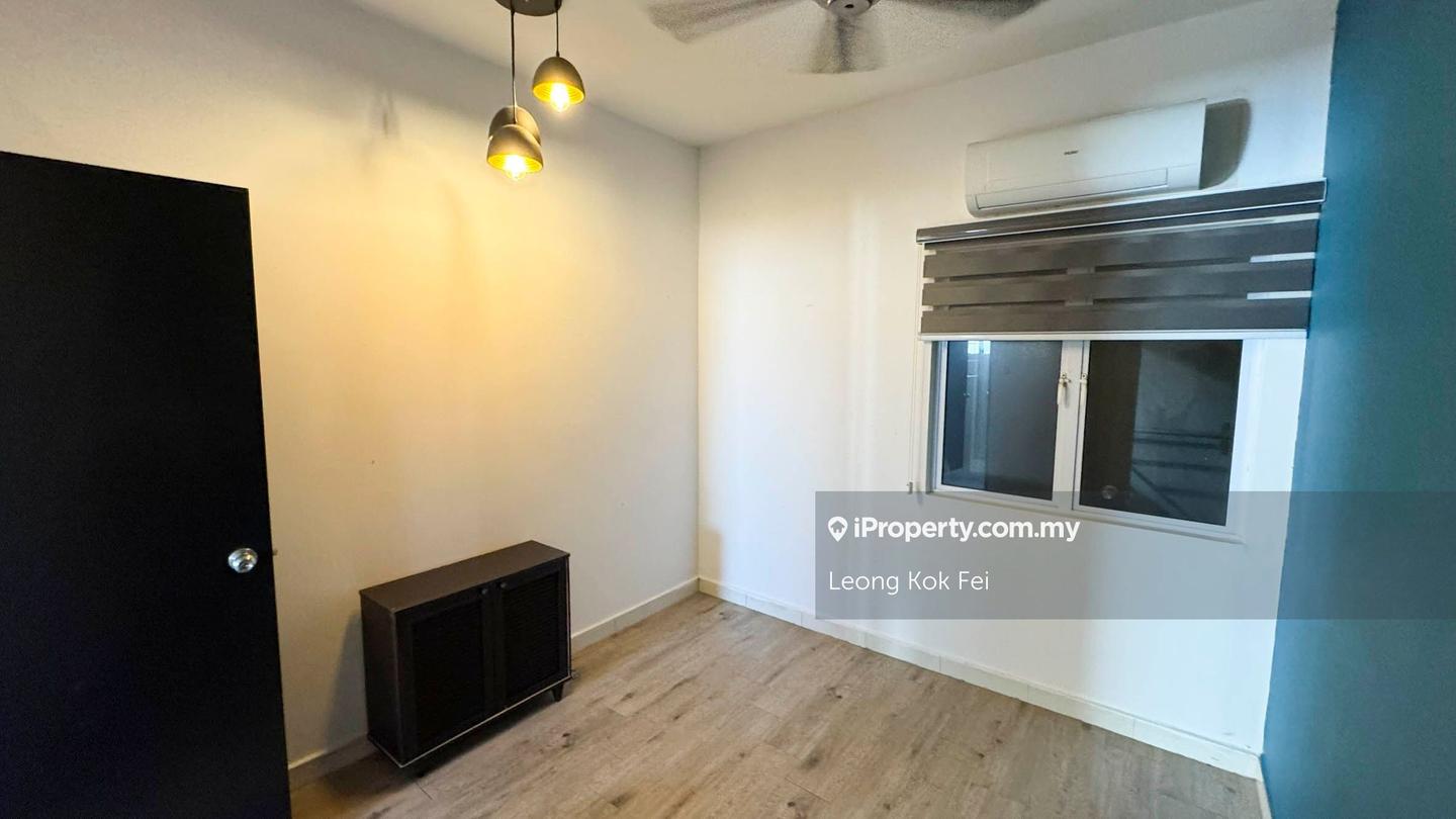 Residensi Servis untuk Dijual di Koi Kinrara oleh Leong Kok Fei - iProperty.com.my