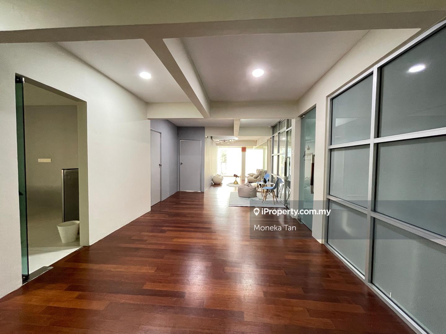 Banglo Komersial untuk Dijual di Petaling Jaya, Selangor oleh Moneka Tan - iProperty.com.my