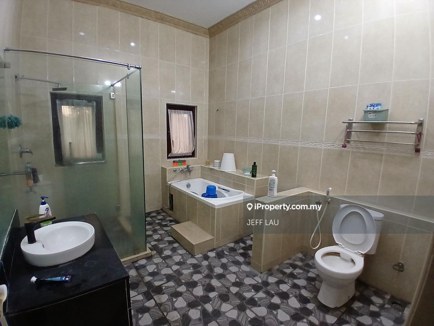 Bungalow House for Rent in 2.5 Storey Bungalow | Penang Golf Resort | Bertam, Kepala Batas by JEFF LAU - iProperty.com.my