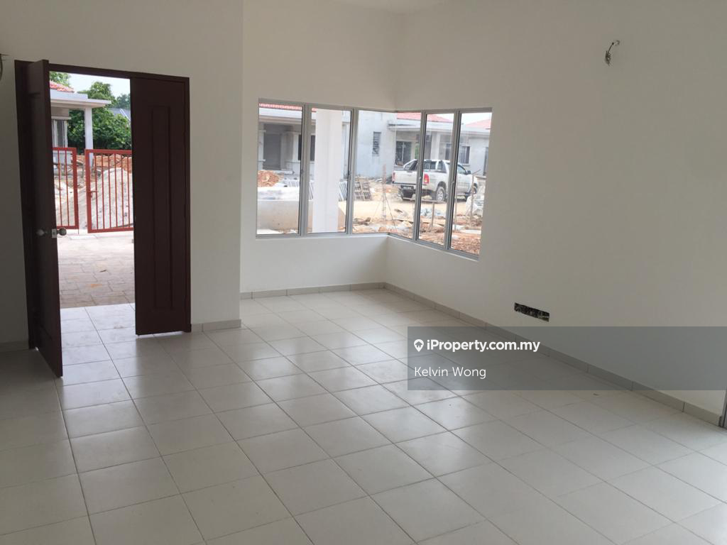 Rumah Berangkai 1 Tingkat untuk Dijual di Desa Kencana,Jalan iskandar, Bukit Kapar, Klang oleh Kelvin Wong - iProperty.com.my