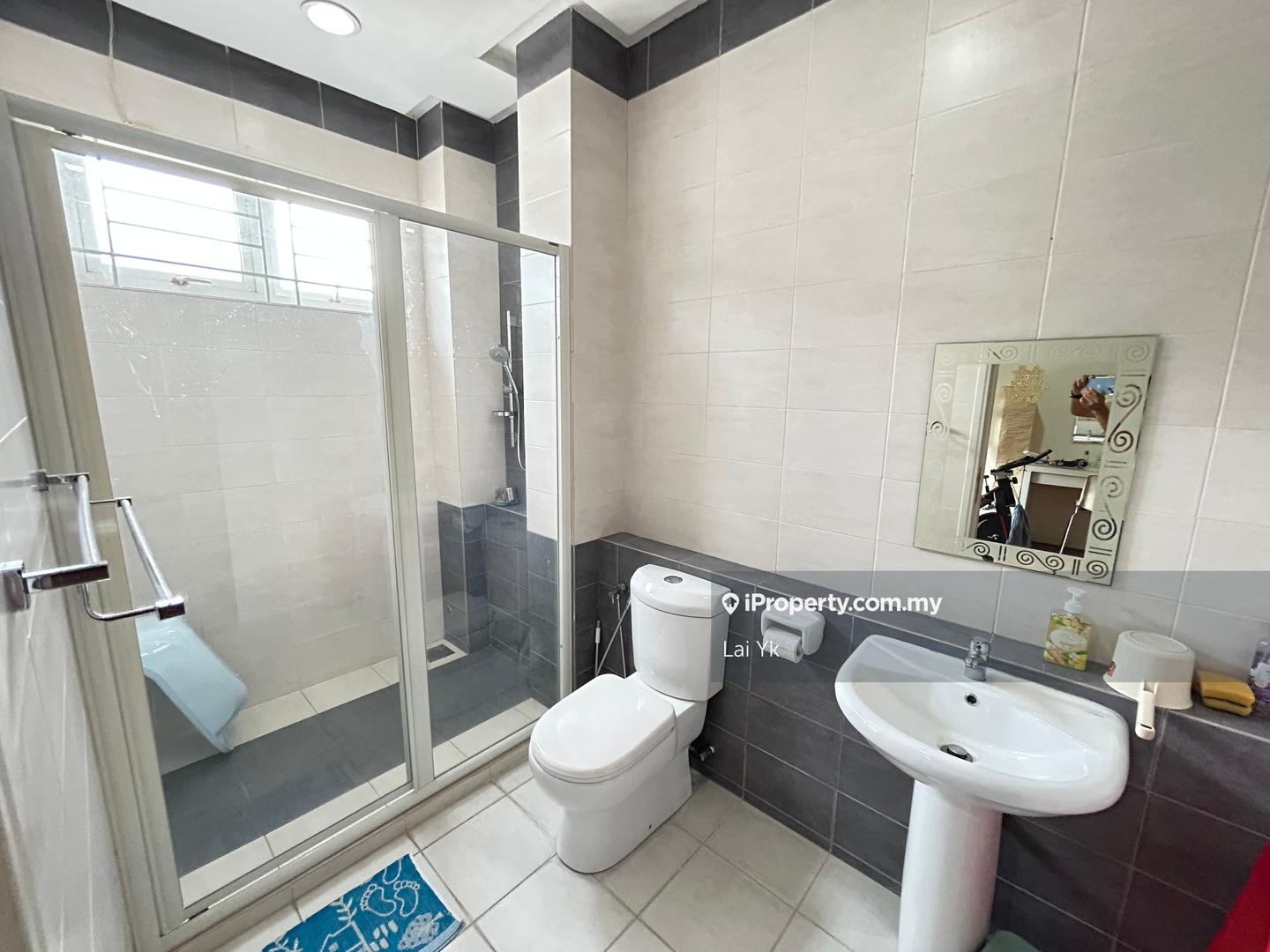 Rumah Berangkai 2 Tingkat untuk Dijual di Temasya Suria, Glenmarie oleh Lai Yk - iProperty.com.my