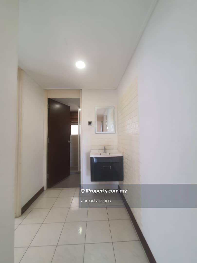 Condominium for Sale in Mont Kiara Pines by Jarrod Joshua - iProperty.com.my