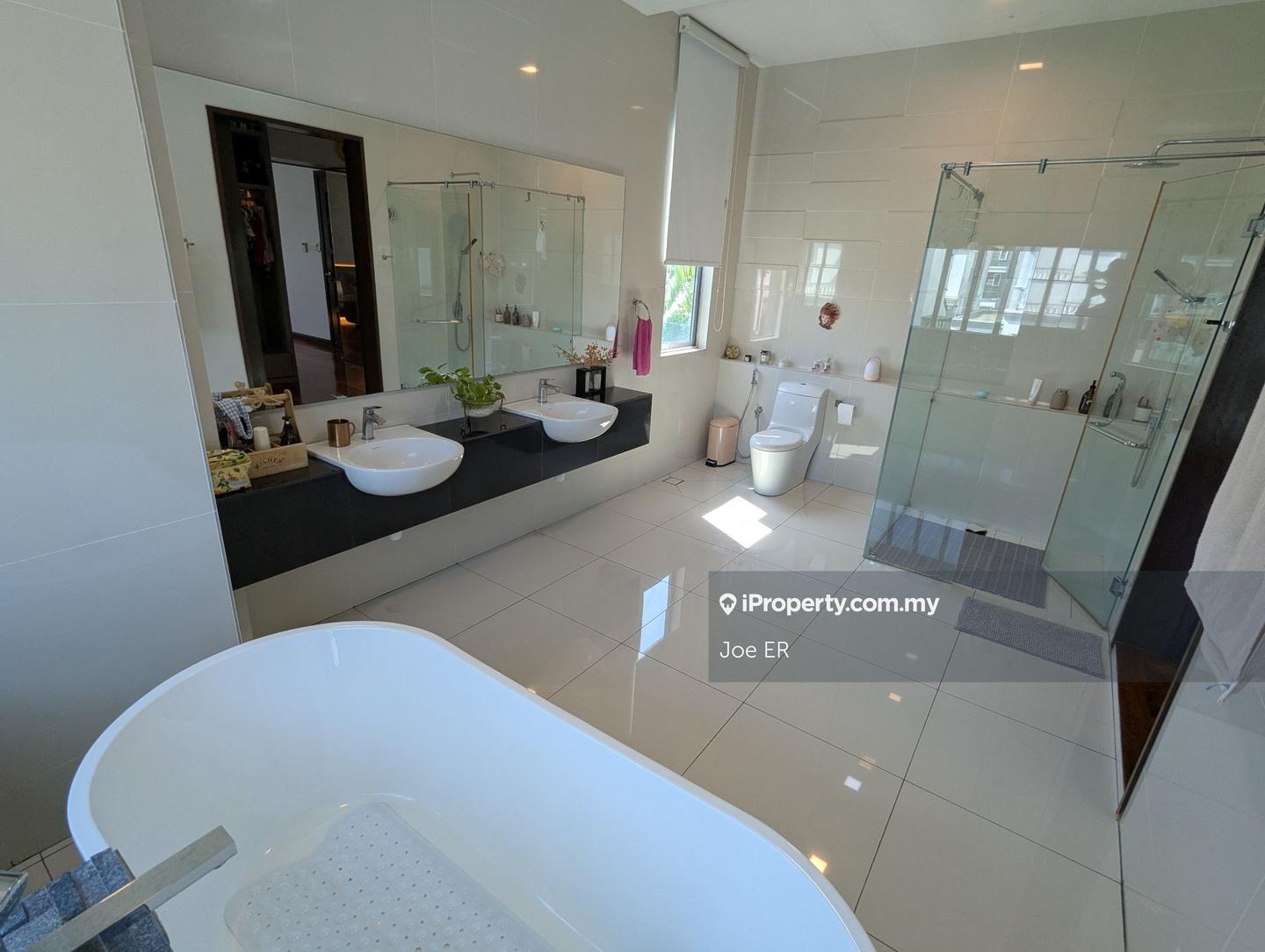 Bungalow House for Sale in Subang Heights, Subang Jaya by Joe ER - iProperty.com.my