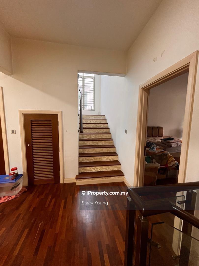 Rumah Berangkai 3 Tingkat untuk Dijual di Taman Taming Indah 2, Bandar Sungai Long oleh Stacy Young - iProperty.com.my