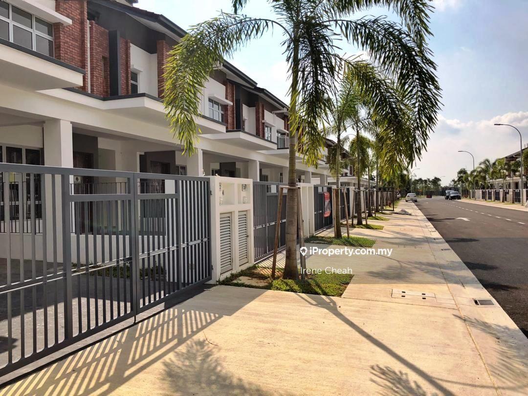 Rumah Berangkai 2 Tingkat untuk Dijual di Bandar Rimbayu, Telok Panglima Garang oleh Irene Cheah - iProperty.com.my