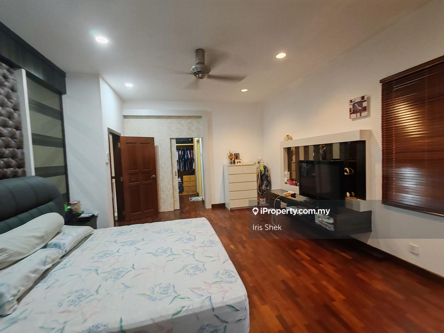 Rumah Berkembar untuk Dijual di Kota Kemuning, Shah Alam oleh Iris Shek - iProperty.com.my