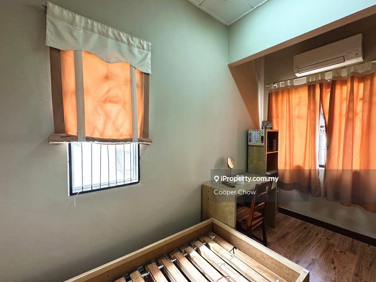 2-storey Terraced House for Sale in Taman Kelana Idaman, Ara Damansara by Cooper Chow - iProperty.com.my