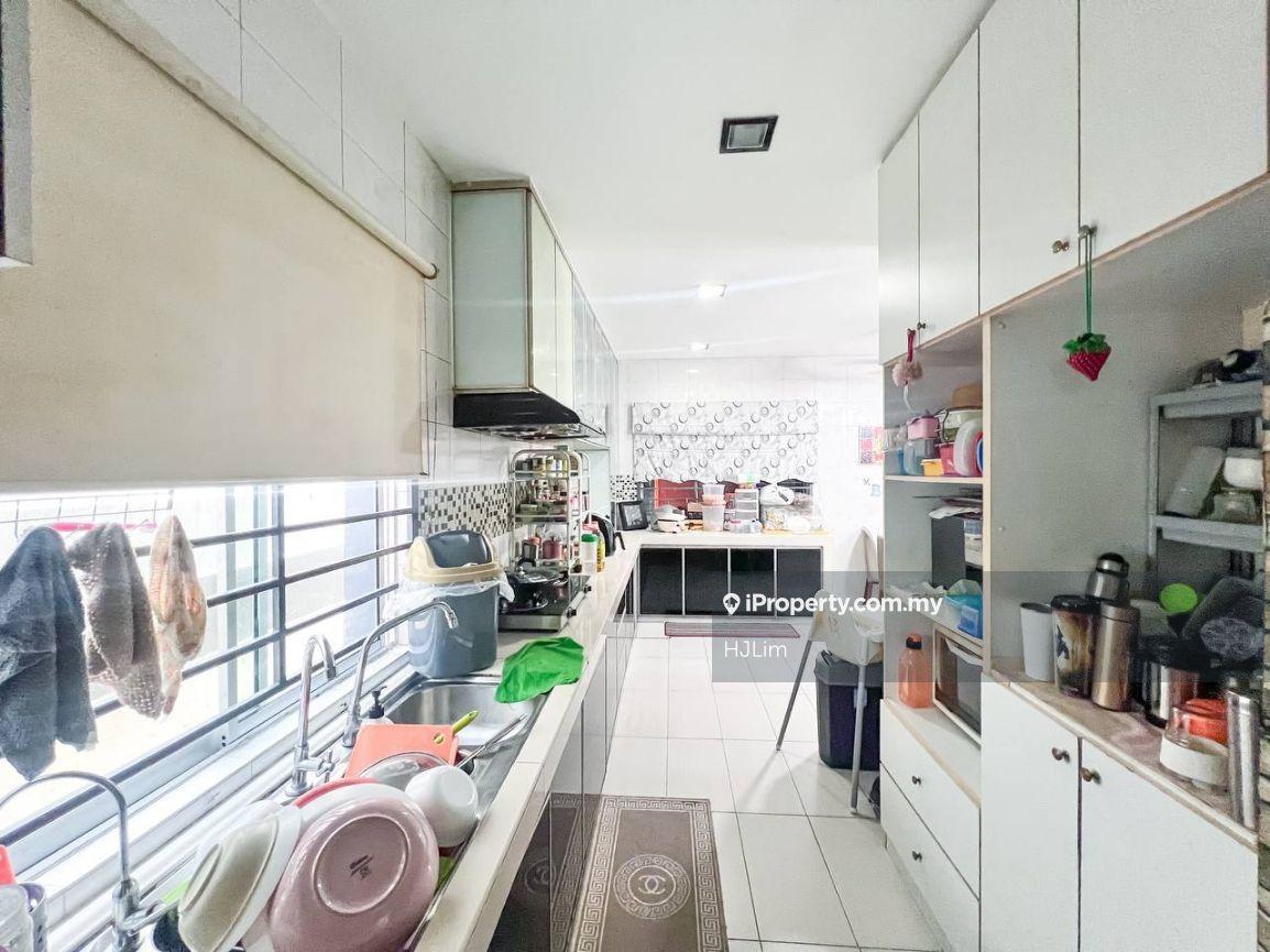 Rumah Berkembar untuk Dijual di Taman Saujana Emas, Kajang oleh HJLim - iProperty.com.my