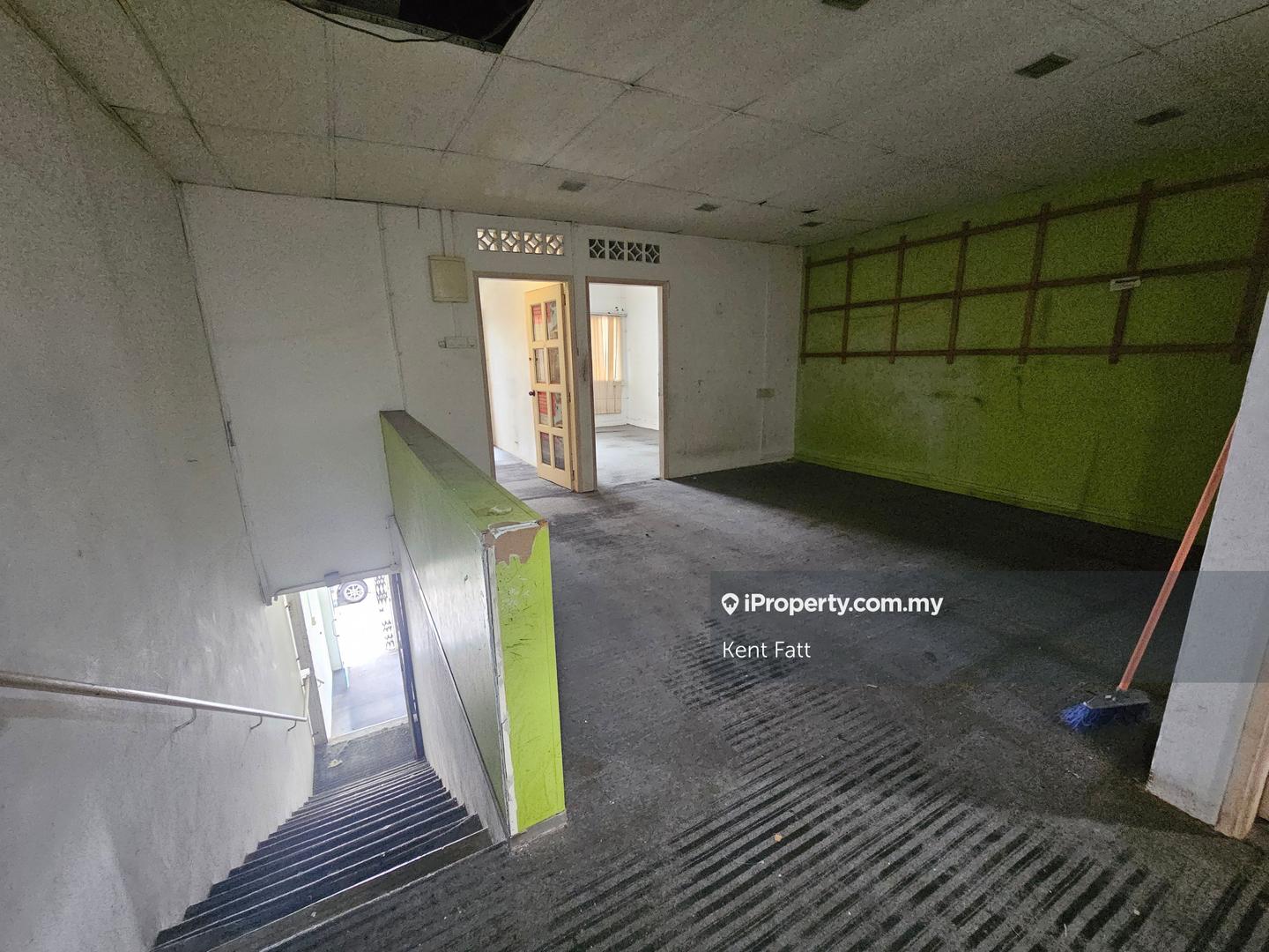 Shop for Rent in Taman Overseas Union (Taman Oug), Jalan Klang Lama (Old Klang Road) by Kent Fatt - iProperty.com.my
