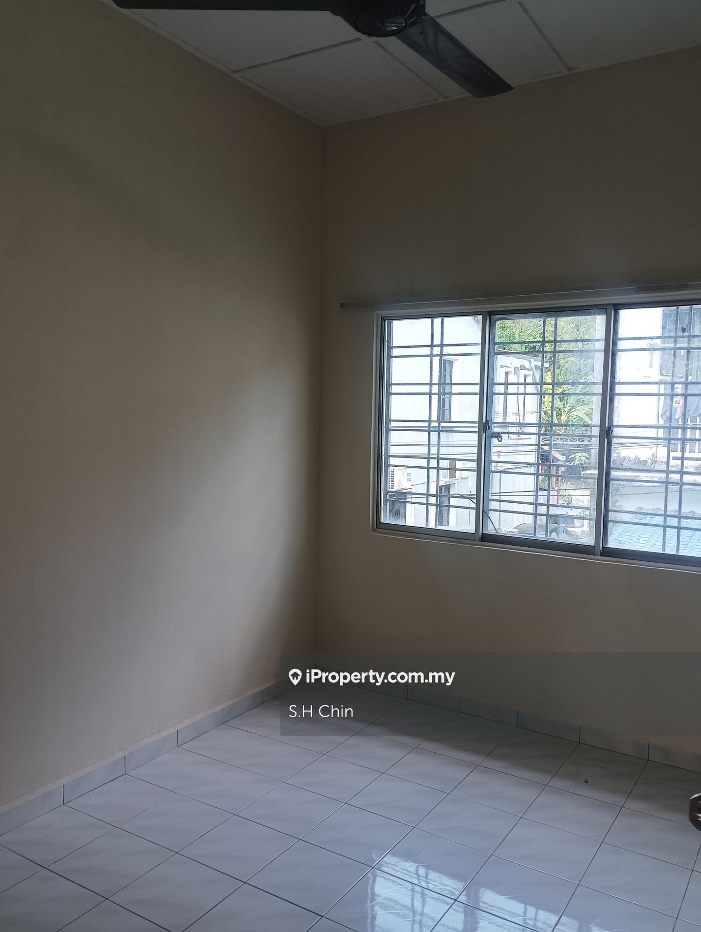 Rumah Berangkai 2 Tingkat untuk Dijual di Taman Saga, Ampang oleh S.H Chin - iProperty.com.my