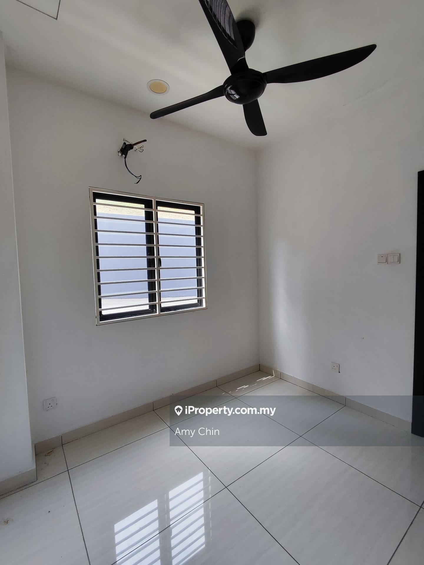 Rumah Bandar untuk Dijual di Wira Heights, Bandar Sungai Long oleh Amy Chin - iProperty.com.my